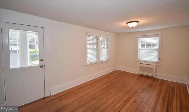 $3,040 | 76 South Hamilton Street, Doylestown, PA 18901