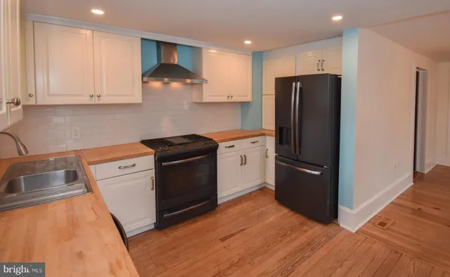 $3,040 | 76 South Hamilton Street, Doylestown, PA 18901