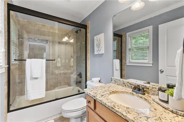 $789,900 | 1985 Chapel Estates Lane Southeast, Dacula, GA 30019