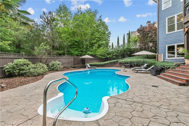 $815,000 | 1985 Chapel Estates Lane Southeast, Dacula, GA 30019