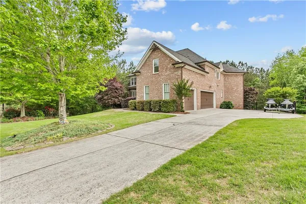 $789,900 | 1985 Chapel Estates Lane Southeast, Dacula, GA 30019