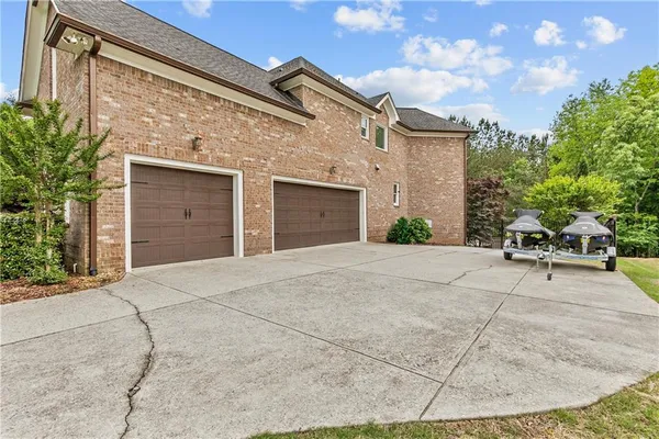 $789,900 | 1985 Chapel Estates Lane Southeast, Dacula, GA 30019