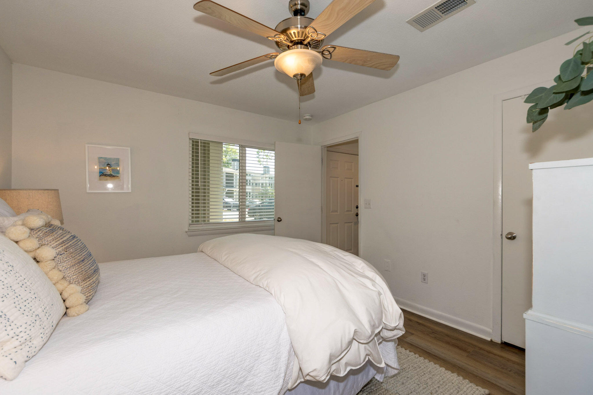 272 Alexandra Drive, Unit 1 Mount Pleasant, SC 29464 - Photo 17 of 30 2-DSC_6387_88_89_90_91