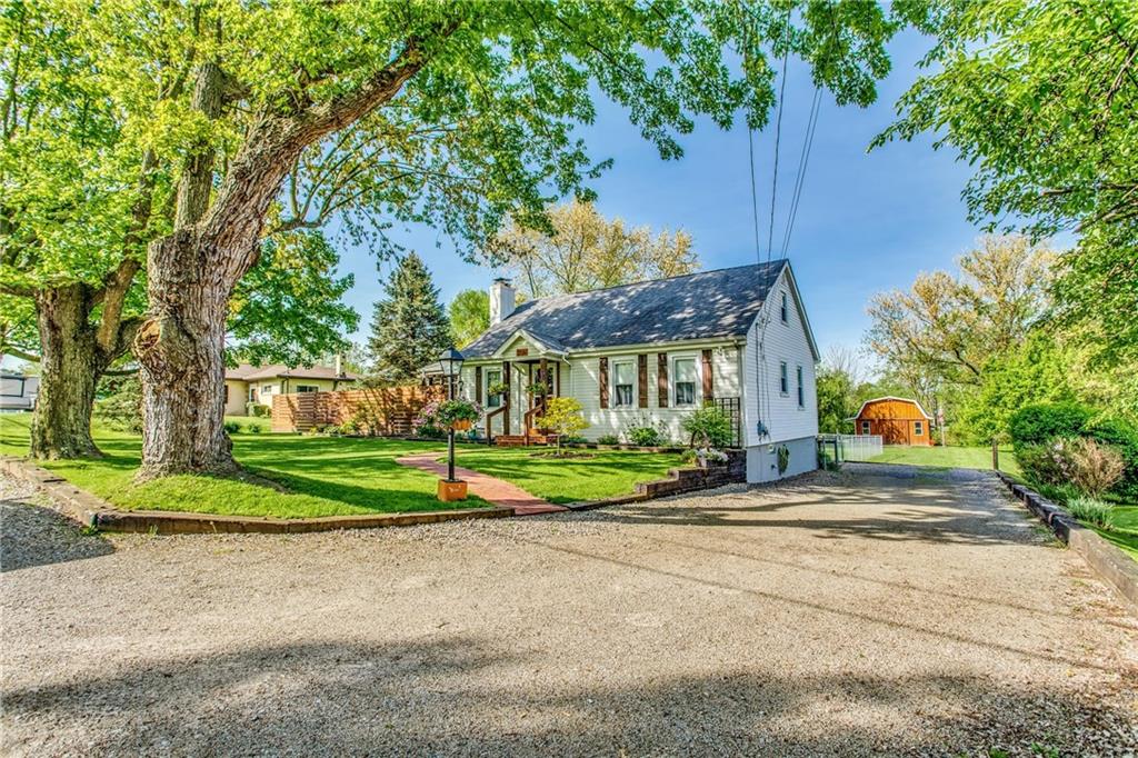 2031 Hulton Road Verona, PA 15147 - Photo 2 of 20 Gallery Image 2
