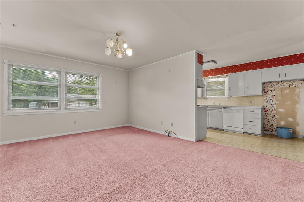 3216 MacArthur Drive Waco, TX 76708 - Photo 20 of 39 a view of an empty room with a window