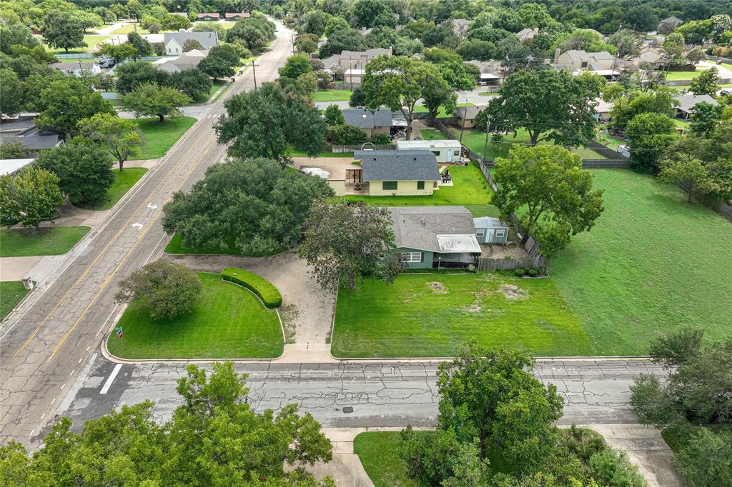 3216 MacArthur Drive Waco, TX 76708 - Photo 39 of 39 an aerial view of a house with outdoor space swimming pool outdoor seating and yard