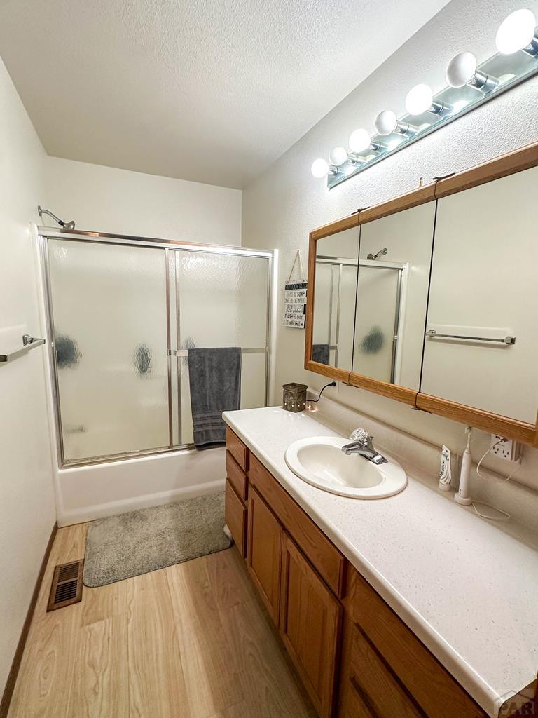 910 South 10th Street Lamar, CO 81052 - Photo 17 of 44