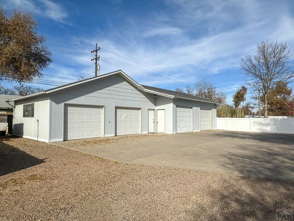 910 South 10th Street Lamar, CO 81052 - Photo 2 of 44