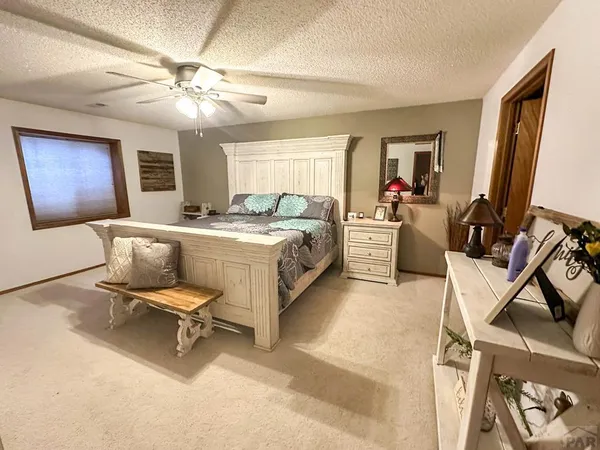 $450,000 | 910 South 10th Street, Lamar, CO 81052