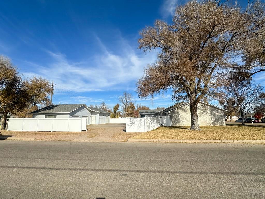 910 South 10th Street Lamar, CO 81052 - Photo 42 of 44