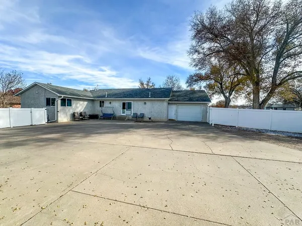 $450,000 | 910 South 10th Street, Lamar, CO 81052