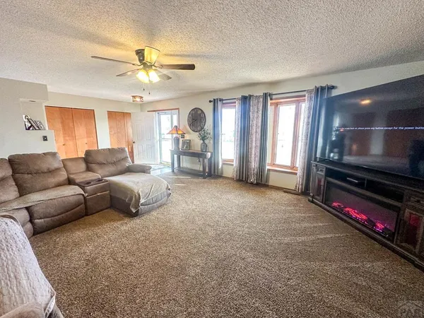 $450,000 | 910 South 10th Street, Lamar, CO 81052