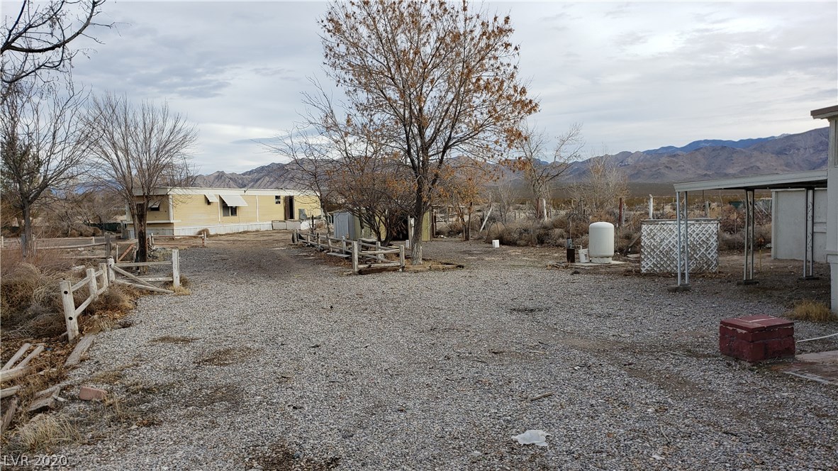 750 Moonstone Avenue Jean, NV 89019 - Photo 3 of 36