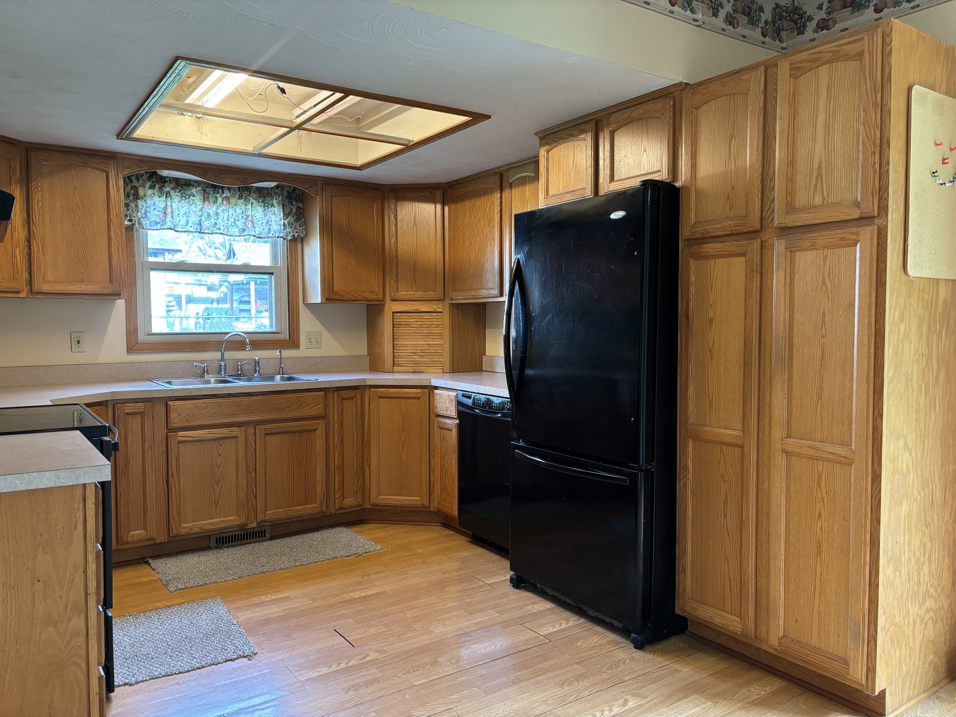 4015 Summit Ridge Road Greenwood, IN 46142 - Photo 11 of 19 Gallery Image 11