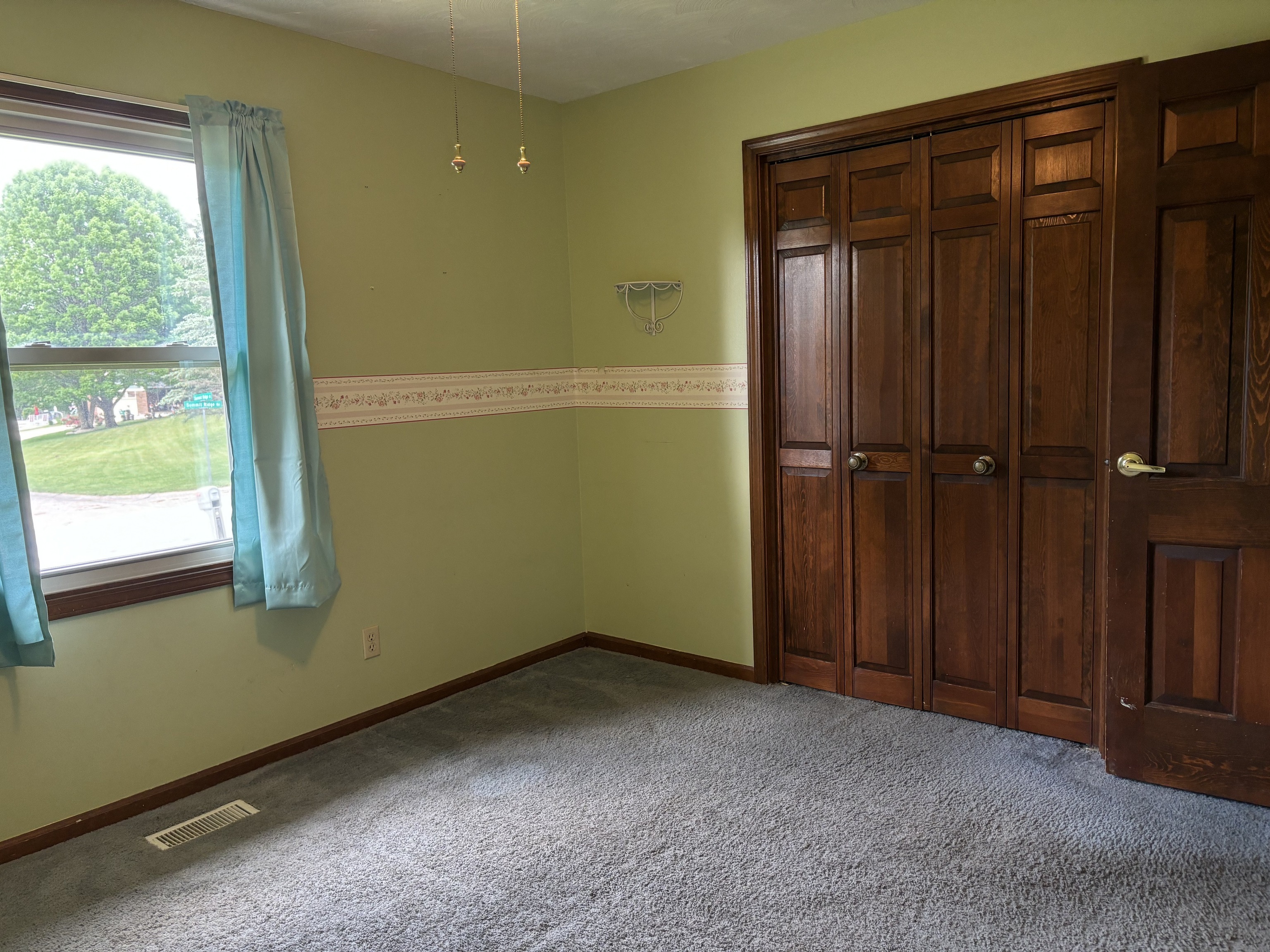 4015 Summit Ridge Road Greenwood, IN 46142 - Photo 17 of 19 Gallery Image 17