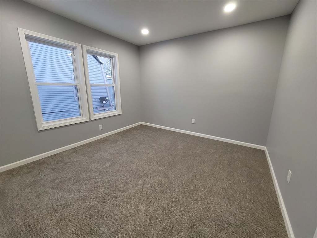 166 Northampton Avenue, Unit 2 Springfield, MA 01109 - Photo 8 of 10