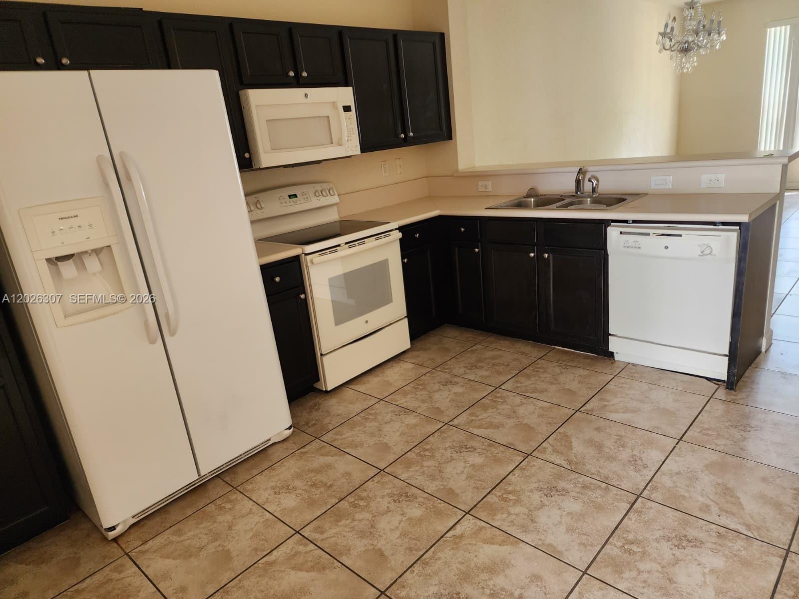 17009 Southwest 94th Terrace Miami, FL 33196 - Photo 4 of 9