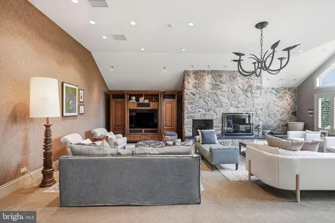 $2,300,000 | 728 Mill Street, Moorestown, NJ 08057