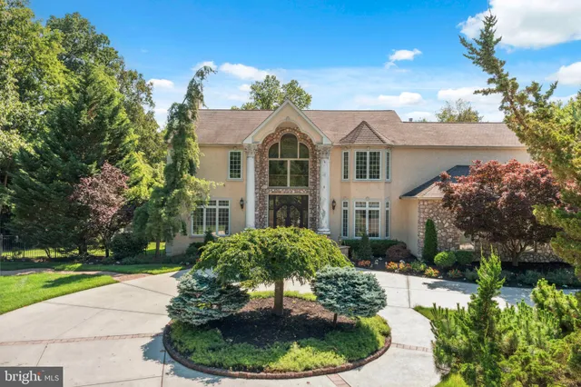 $1,999,000 | 534 Holly Knoll Drive, Churchville, PA 18966