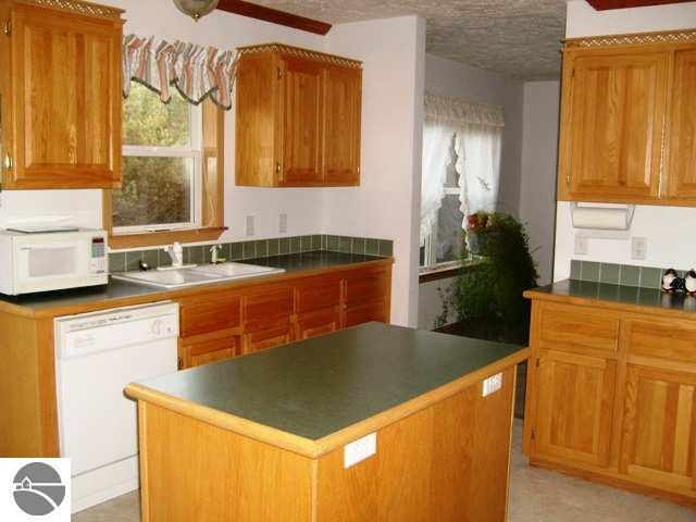 11023 Wheeler Road Southwest Fife Lake, MI 49633 - Photo 14 of 25 1725961-13.JPG