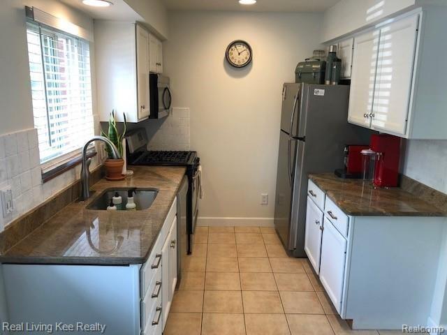 485 Miller Avenue, Unit 15 Rochester, MI 48307 - Photo 3 of 12