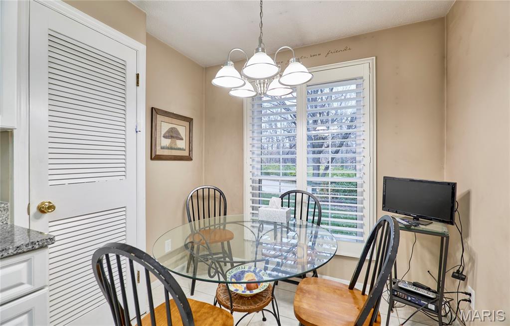 1525 Hampton Hall Drive, Unit 5 Chesterfield, MO 63017 - Photo 15 of 39