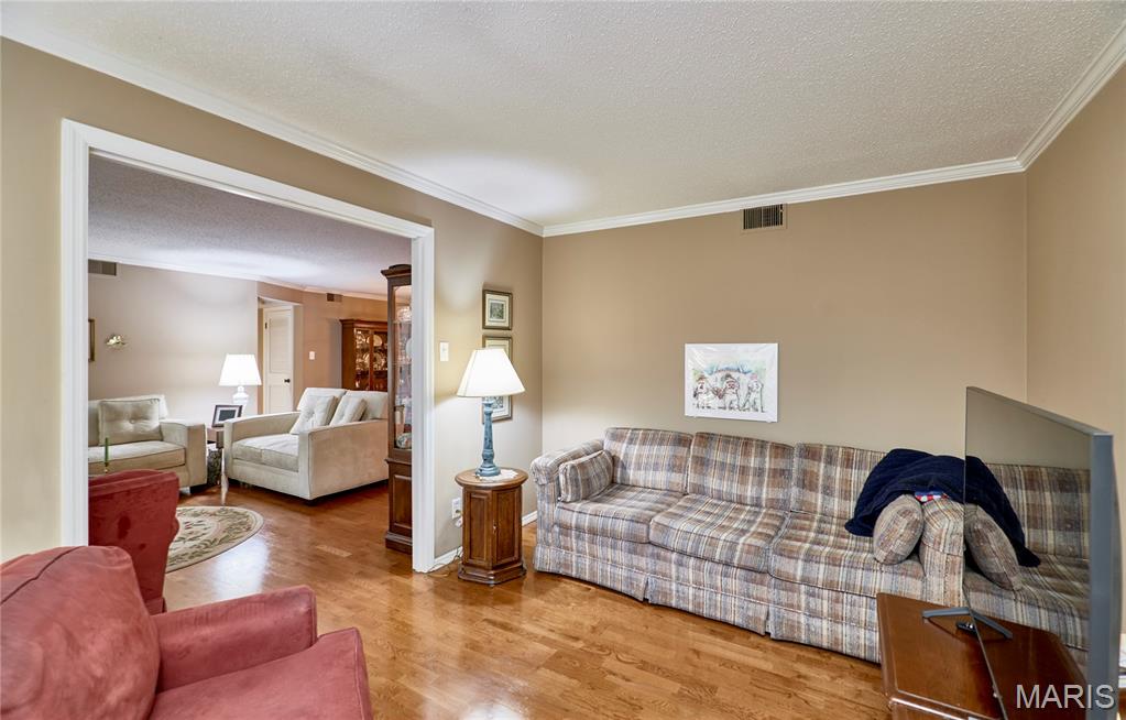 1525 Hampton Hall Drive, Unit 5 Chesterfield, MO 63017 - Photo 17 of 39