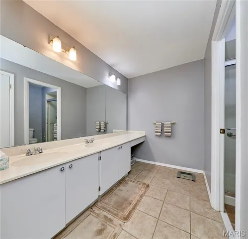 $250,000 | 1525 Hampton Hall Drive, Unit 5, Chesterfield, MO 63017