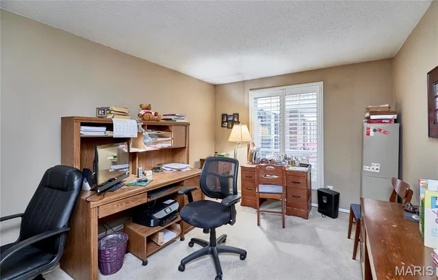 $250,000 | 1525 Hampton Hall Drive, Unit 5, Chesterfield, MO 63017