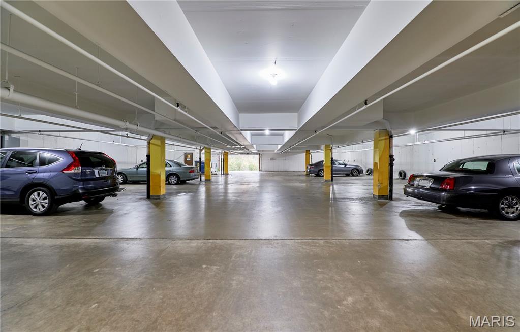 1525 Hampton Hall Drive, Unit 5 Chesterfield, MO 63017 - Photo 30 of 39