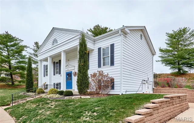 $250,000 | 1525 Hampton Hall Drive, Unit 5, Chesterfield, MO 63017