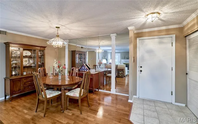 $250,000 | 1525 Hampton Hall Drive, Unit 5, Chesterfield, MO 63017