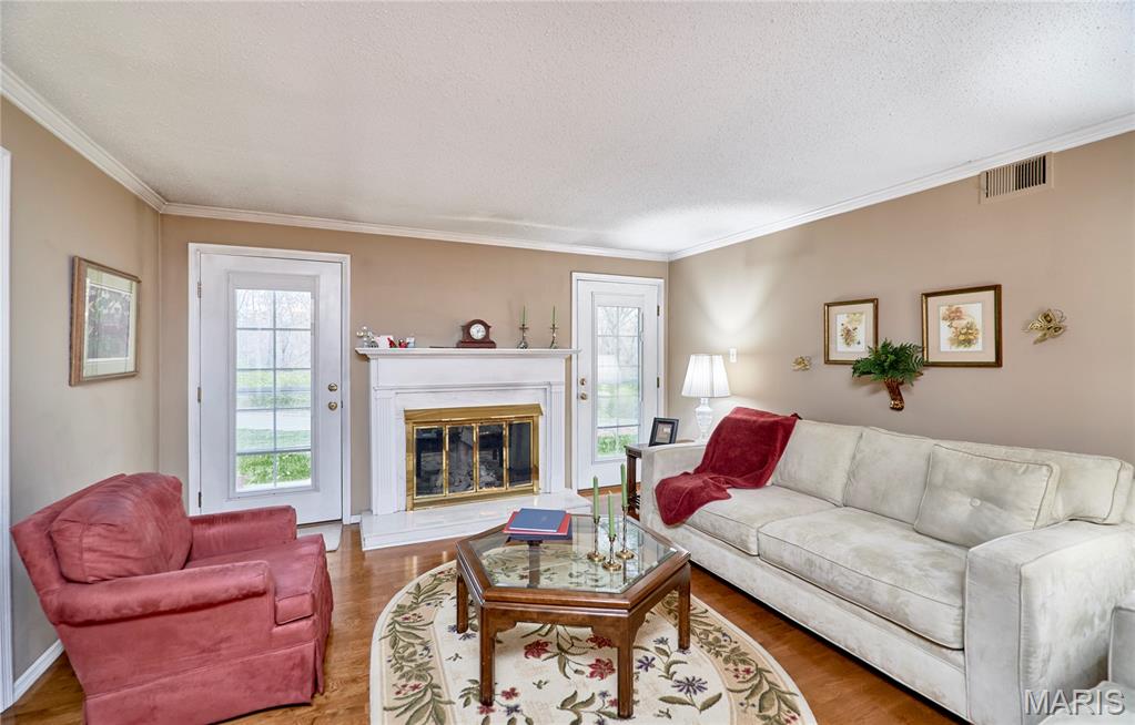 1525 Hampton Hall Drive, Unit 5 Chesterfield, MO 63017 - Photo 7 of 39