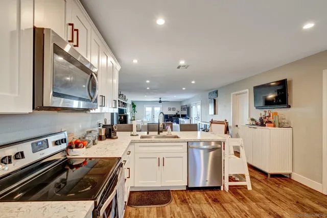 $799,999 | 2312 Helix Street, Spring Valley, CA 91977