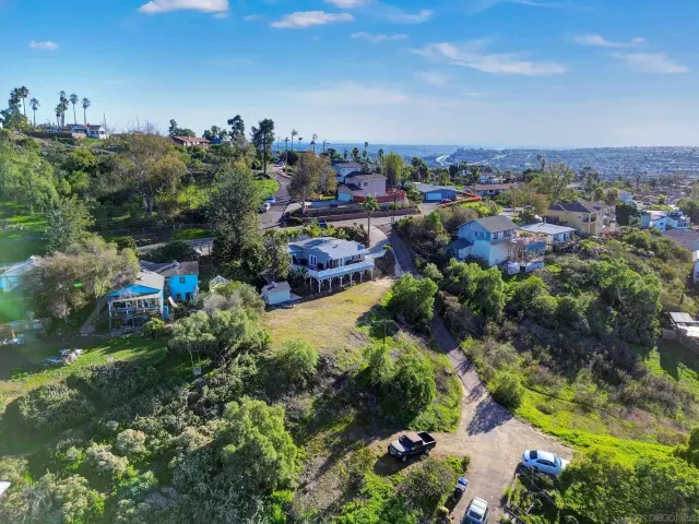 $799,999 | 2312 Helix Street, Spring Valley, CA 91977