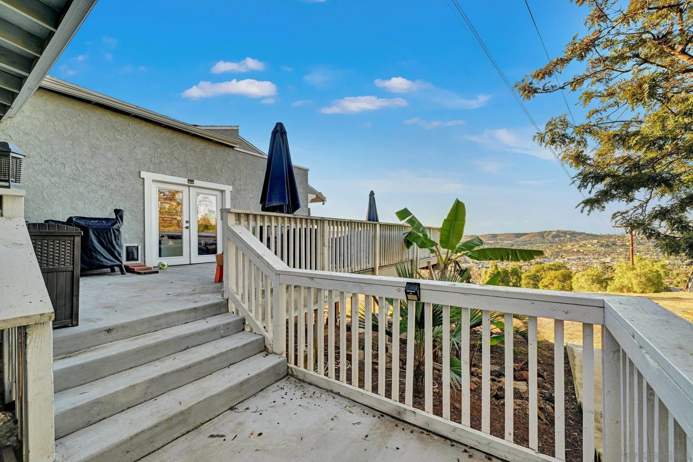 2312 Helix Street Spring Valley, CA 91977 - Photo 38 of 46 a view of balcony with furniture