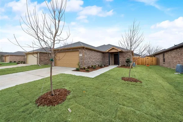 $1,800 | 1411 Warringwood Drive, Greenville, TX 75402