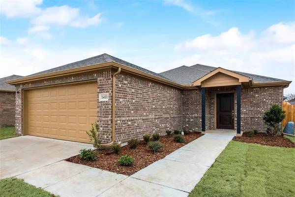 $1,800 | 1411 Warringwood Drive, Greenville, TX 75402