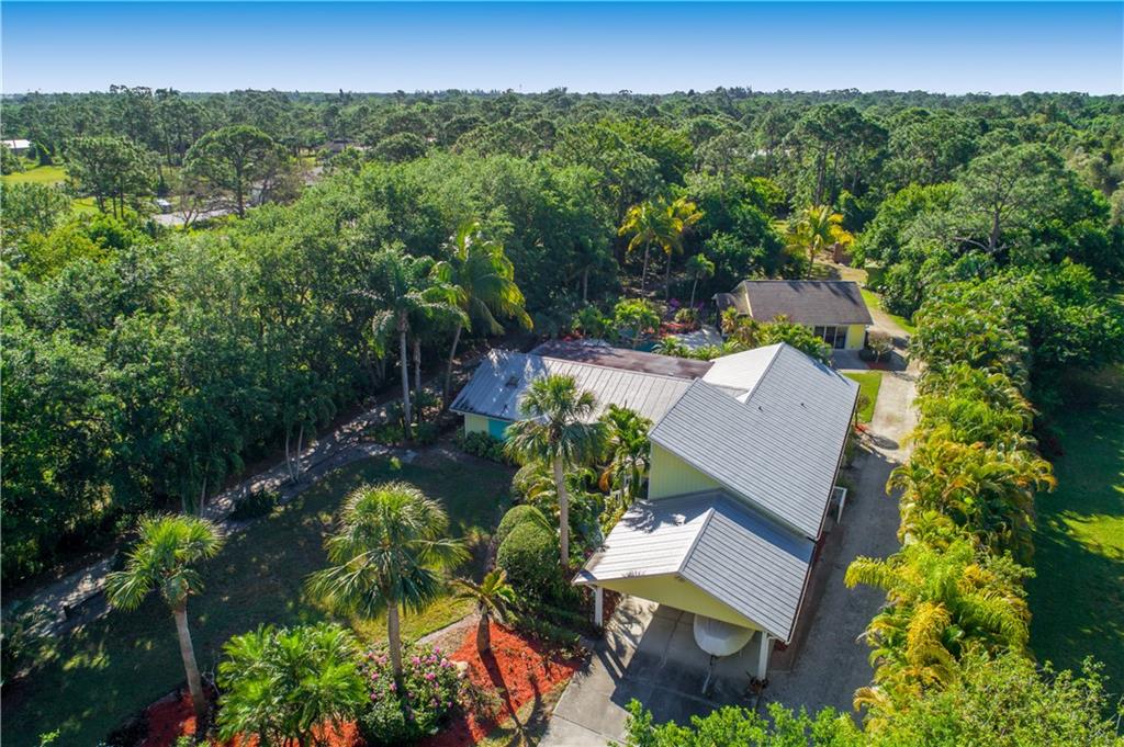 1670 Southwest Hackman Terrace Stuart, FL 34997 - Photo 11 of 45 Gallery Image 11