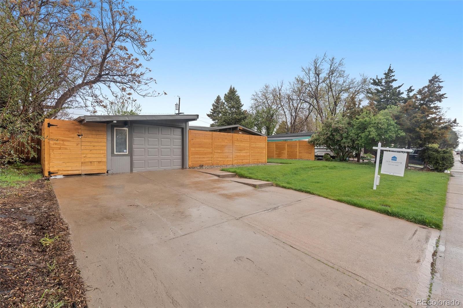 2465 South Newton Street Denver, CO 80219 - Photo 4 of 27