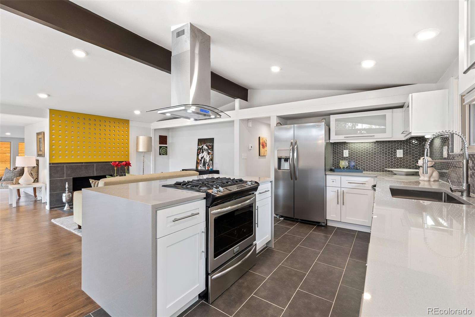 2465 South Newton Street Denver, CO 80219 - Photo 10 of 27