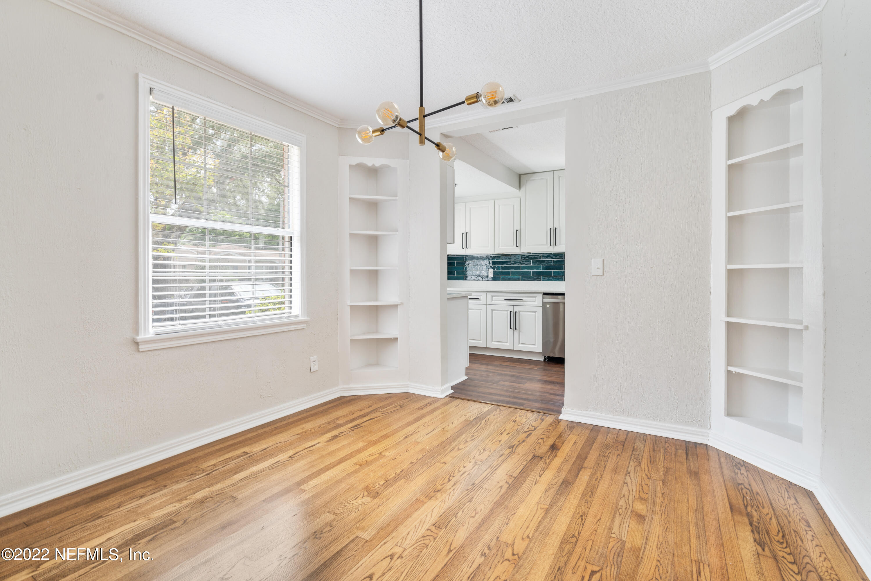 1661 Charon Road Jacksonville, FL 32205 - Photo 19 of 44 dining area/built in shelves