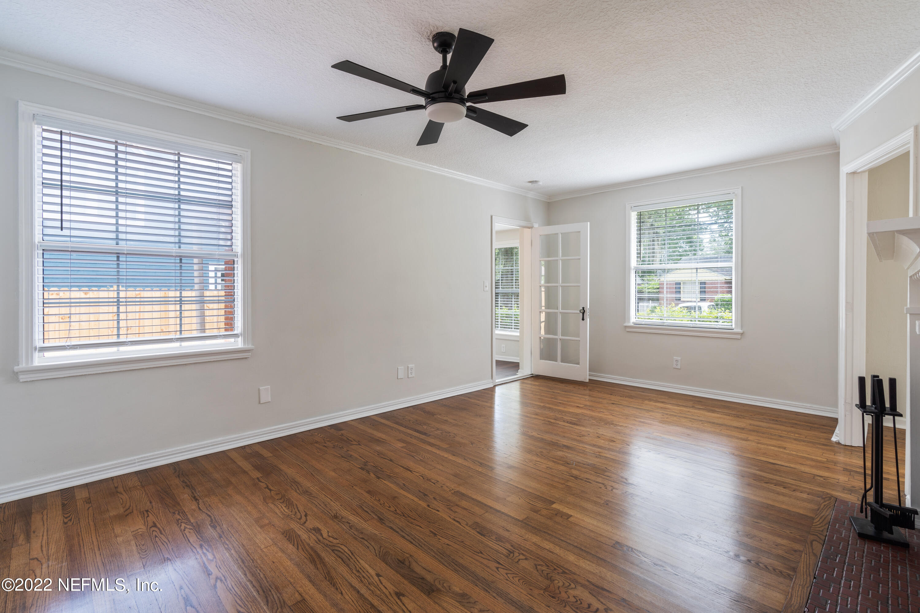 1661 Charon Road Jacksonville, FL 32205 - Photo 30 of 44 living room