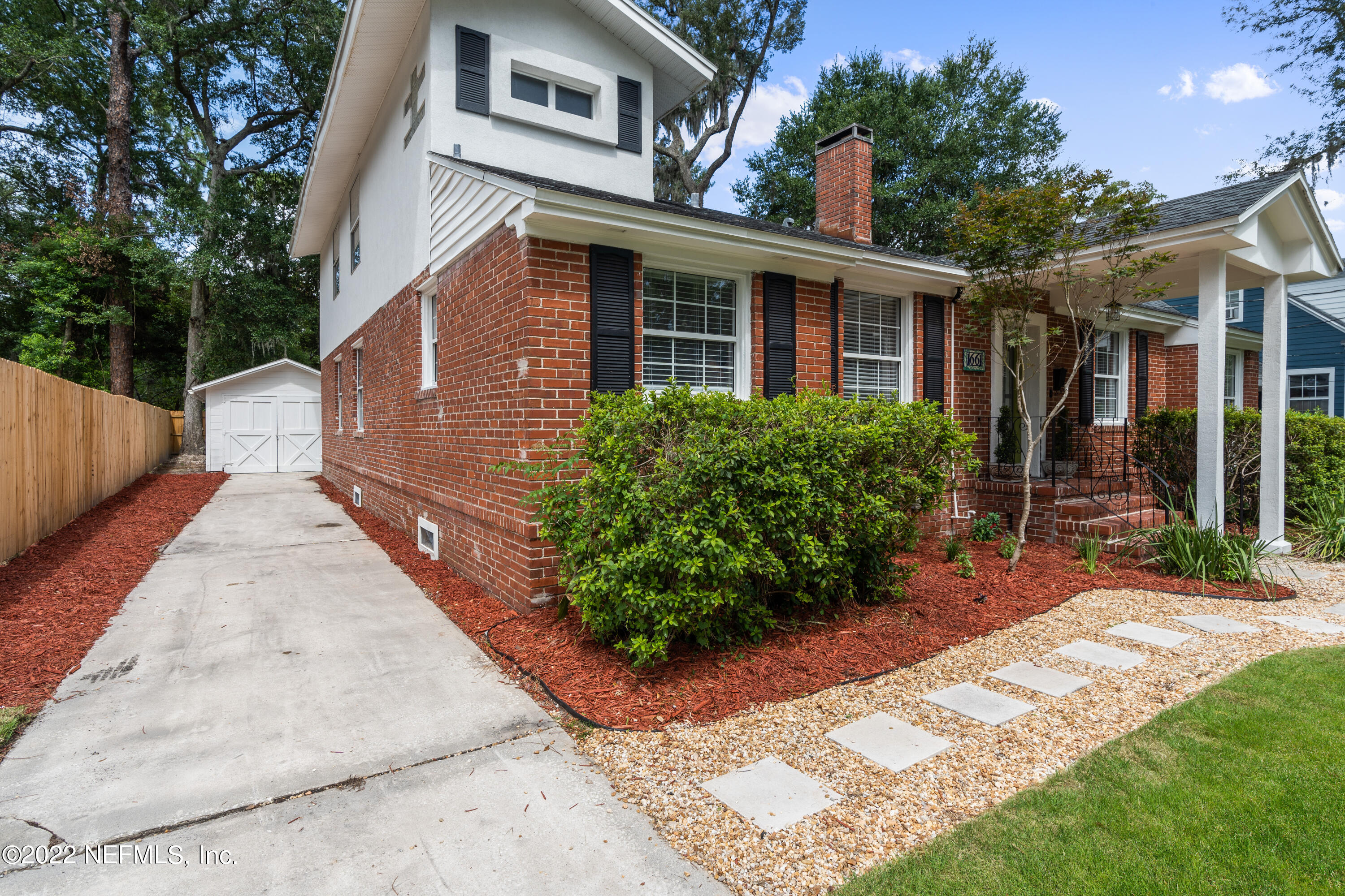 1661 Charon Road Jacksonville, FL 32205 - Photo 42 of 44 driveway/front of house