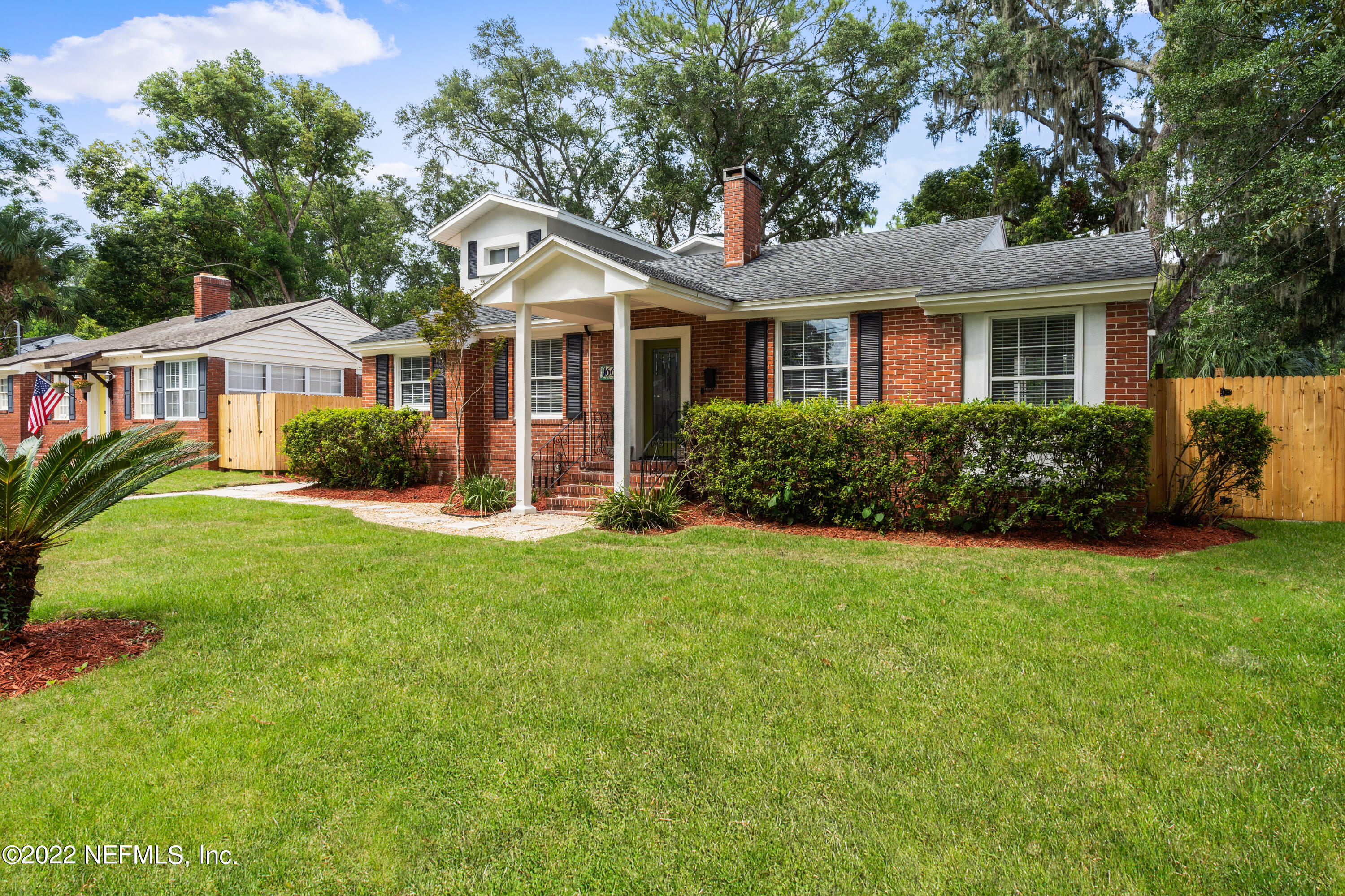 1661 Charon Road Jacksonville, FL 32205 - Photo 44 of 44 front yard/side gate