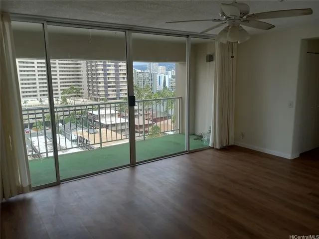 $3,000 | 430 Keoniana Street, Unit 514, Honolulu, HI 96815