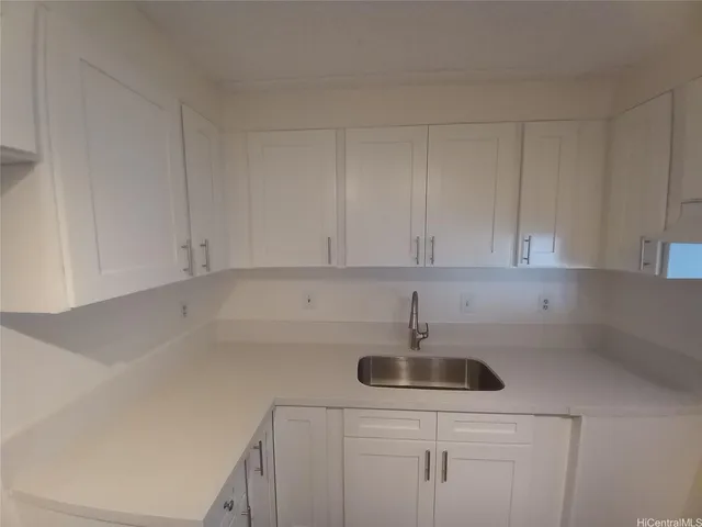 $3,000 | 430 Keoniana Street, Unit 514, Honolulu, HI 96815