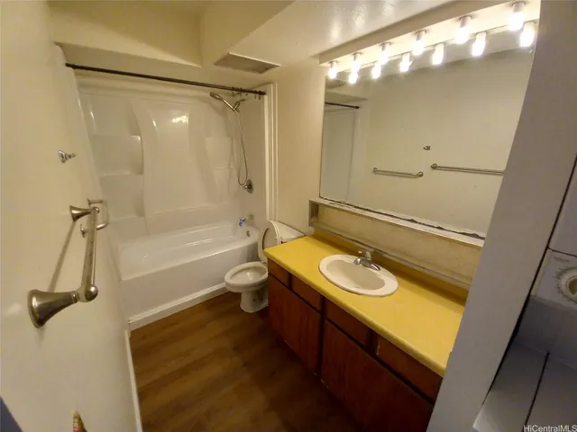 $3,000 | 430 Keoniana Street, Unit 514, Honolulu, HI 96815