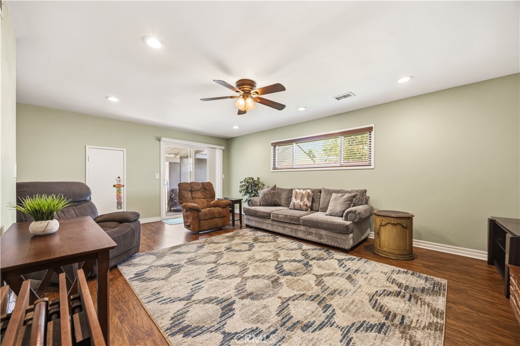 10061 Van Ruiten Street Bellflower, CA 90706 - Photo 16 of 29
