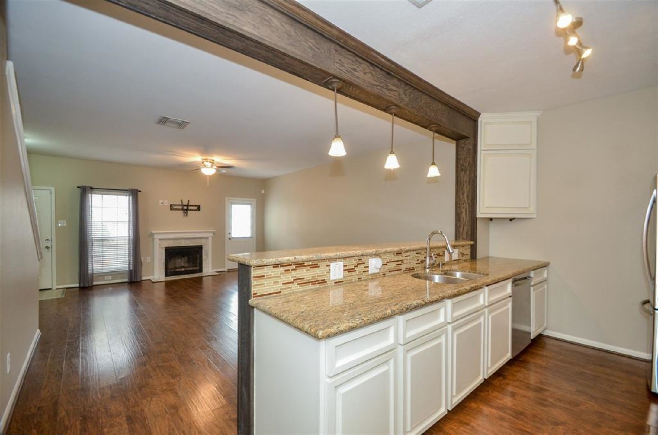 8075 El Mundo Street, Unit 8075 Houston, TX 77054 - Photo 10 of 21
